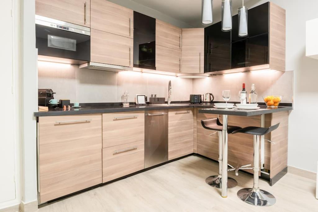 Mia Suite. Center Of Sewilla Zewnętrze zdjęcie